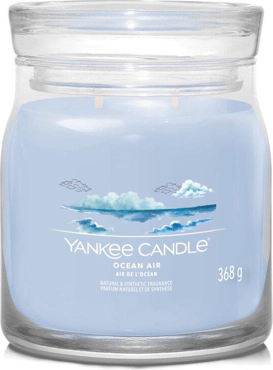 Yankee Candle - Ocean Air Signature Medium Jar