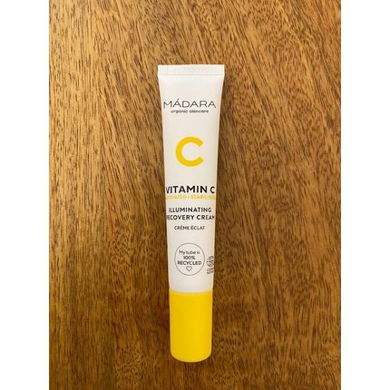 Mádara Madara Vitamin C C Illuminating Recovery 15ml
