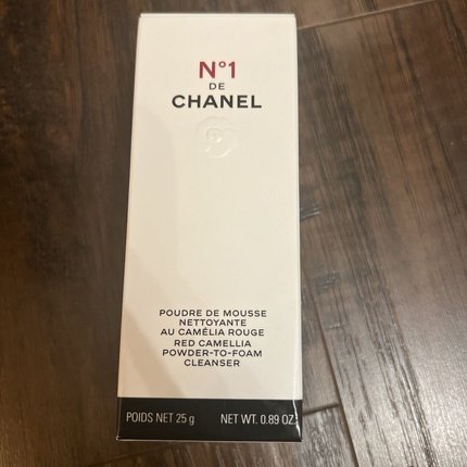 Chanel N 1 Powder-to-foam Cleanser 25 G